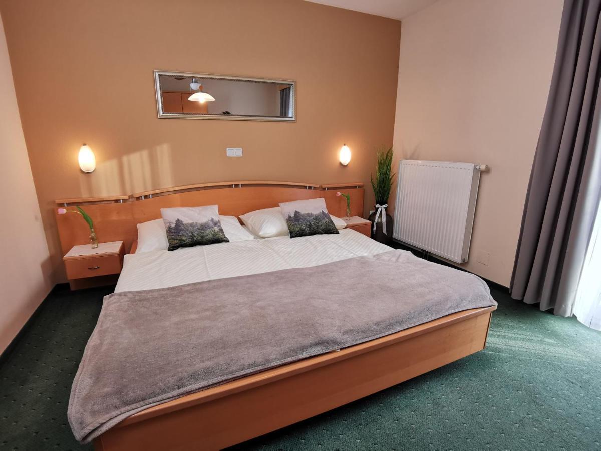 פלדבאך Hotel & Wirtshaus Hoedl-Kaplan חדר תמונה