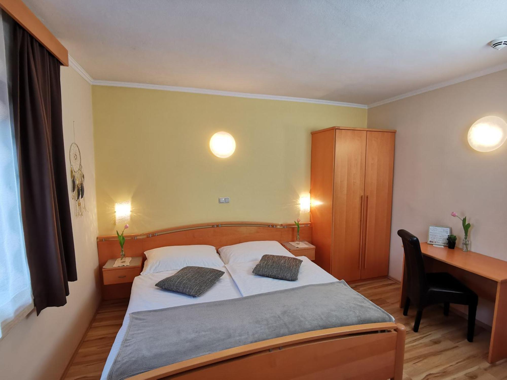 פלדבאך Hotel & Wirtshaus Hoedl-Kaplan חדר תמונה